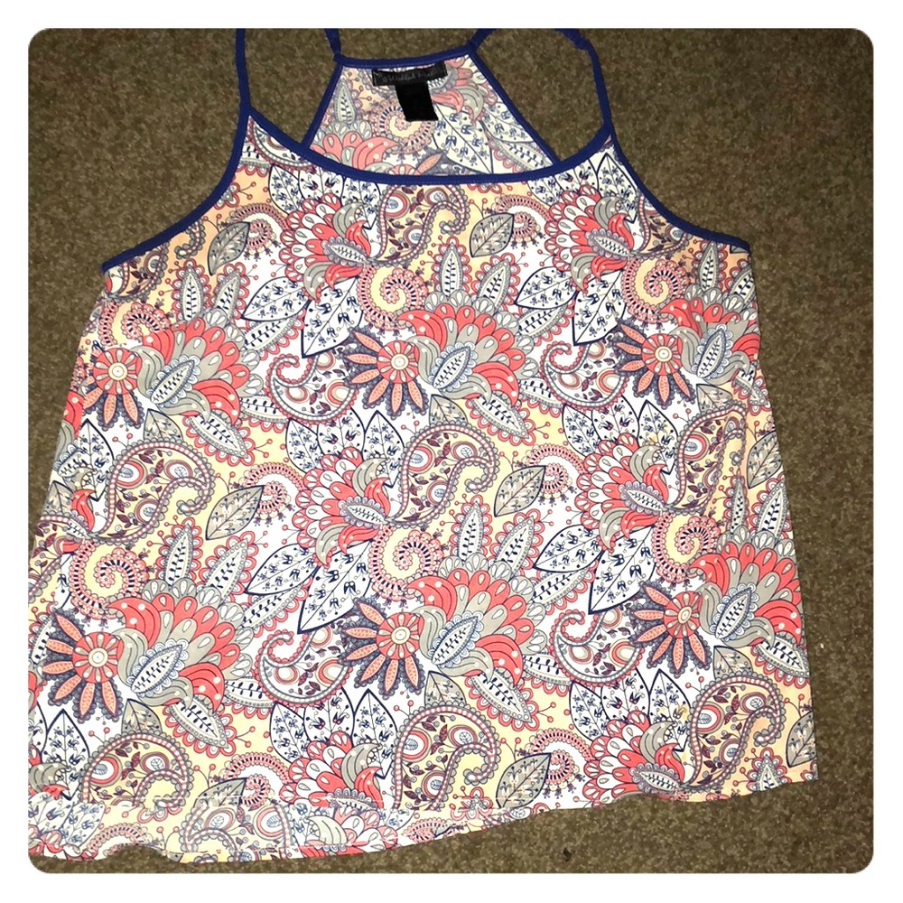 Wishful park very nice chiffon shirt. Like new❤️